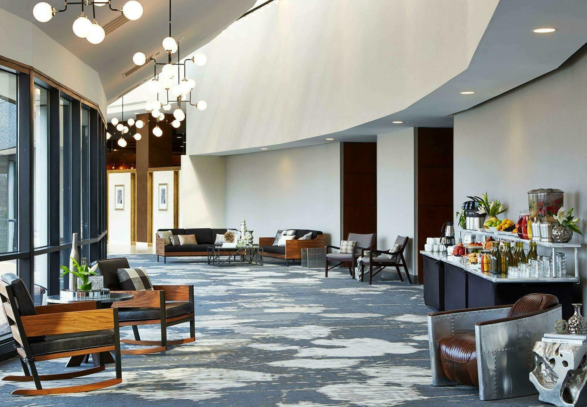 Renaissance St. Louis Airport Hotel Berkeley Exterior foto